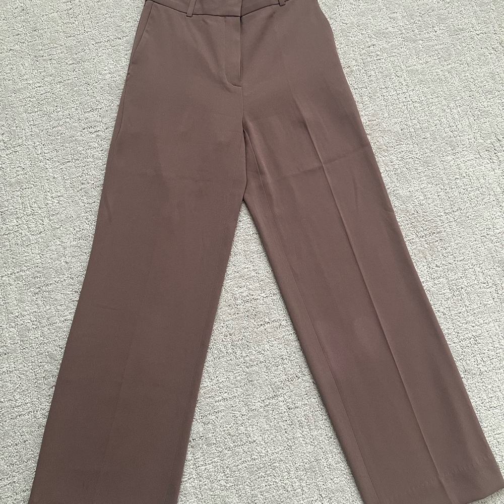 Aritzia Agency Pant Mirror crepe Deep taupe - Picture 9 of 9